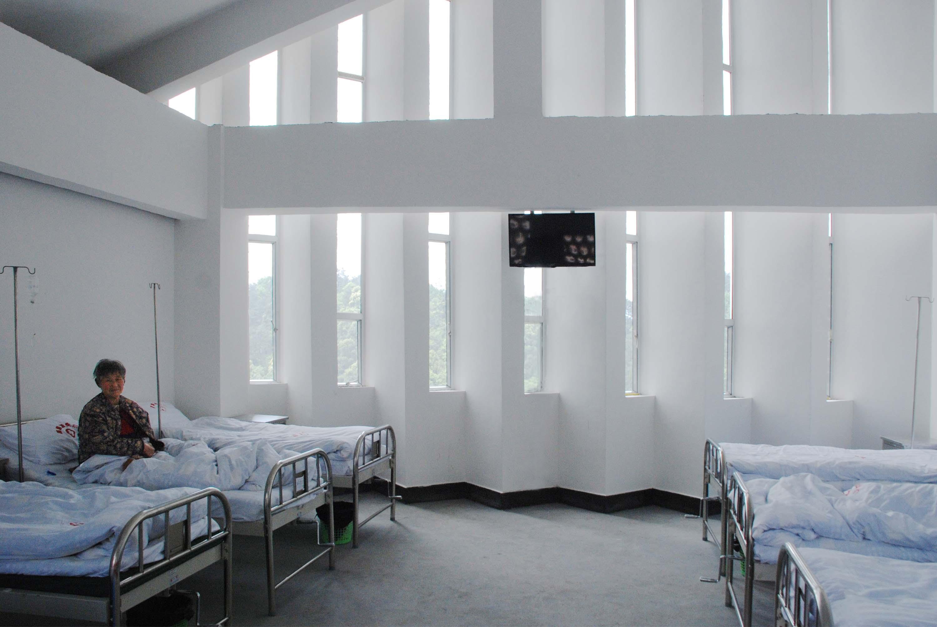 andong patient room.jpg